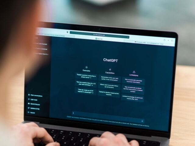 opened-ai-chat-laptop