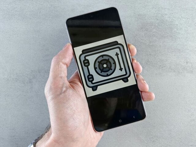 A phone shows a drawing of a gadget. (Photo by Andrey Matveev).